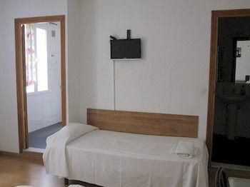 Apartamentos Madrid Hortaleza 외부 사진